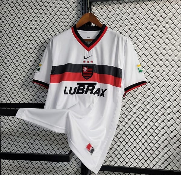 Retro 2001 Flamengo Away Jersey - Image 4