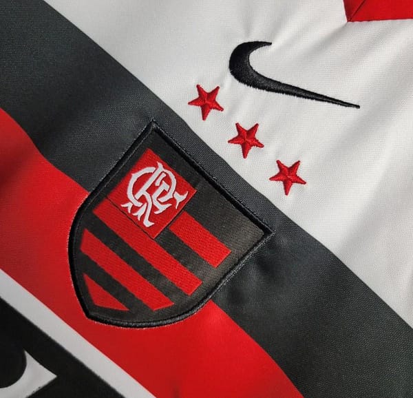 Retro 2001 Flamengo Away Jersey - Image 5