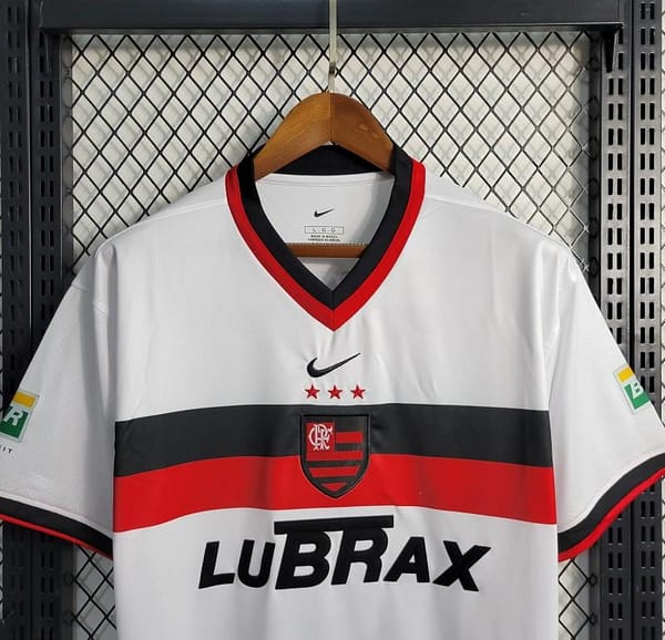 Retro 2001 Flamengo Away Jersey - Image 6