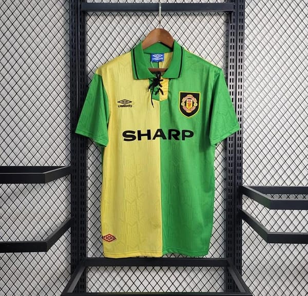 Retro 1992/94 Manchester United Third Green Jersey