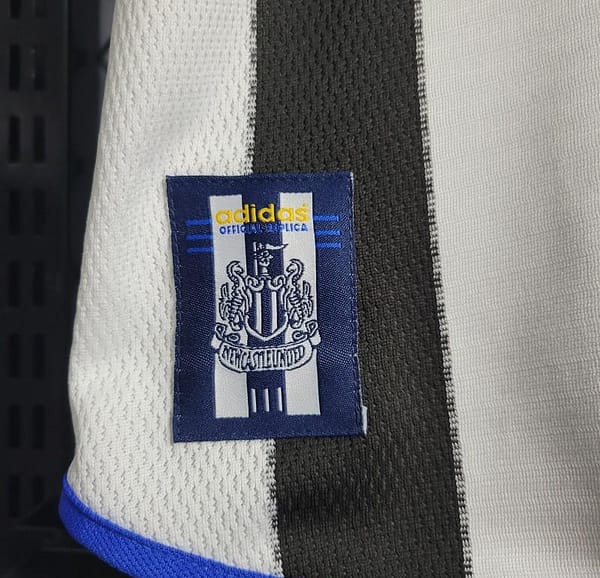 Retro 2000-01 Newcastle Home Soccer Jersey - Image 3