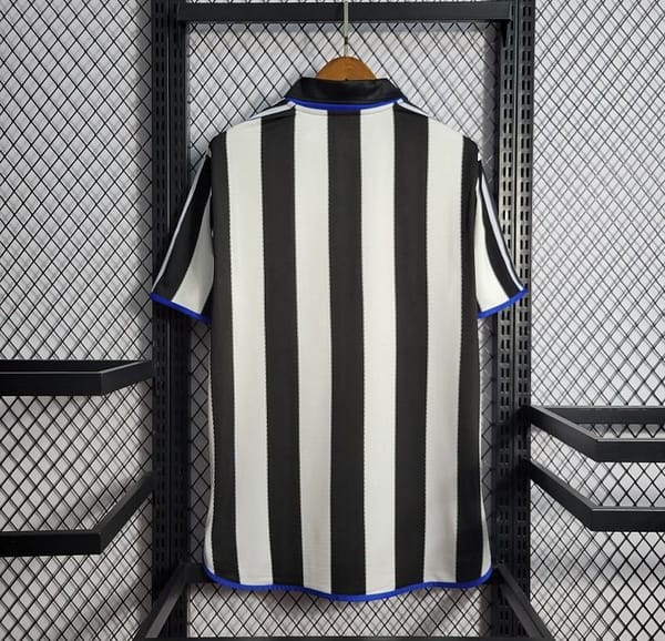 Retro 2000-01 Newcastle Home Soccer Jersey - Image 5