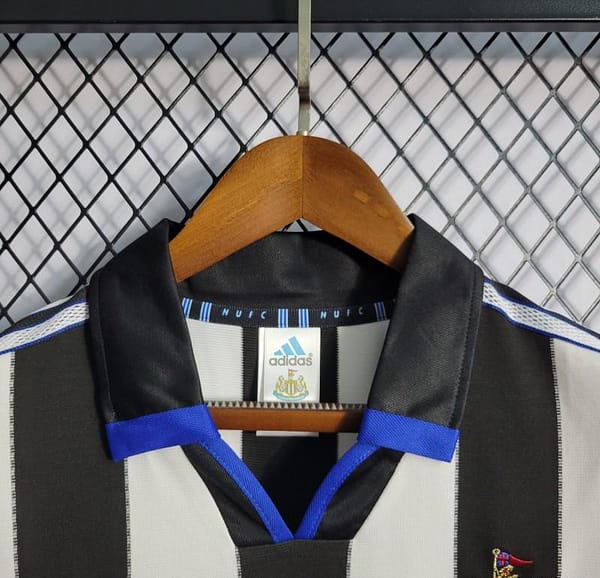 Retro 2000-01 Newcastle Home Soccer Jersey - Image 7