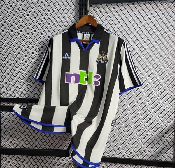Retro 2000-01 Newcastle Home Soccer Jersey - Image 8