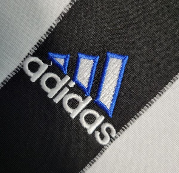 Retro 2000-01 Newcastle Home Soccer Jersey - Image 9