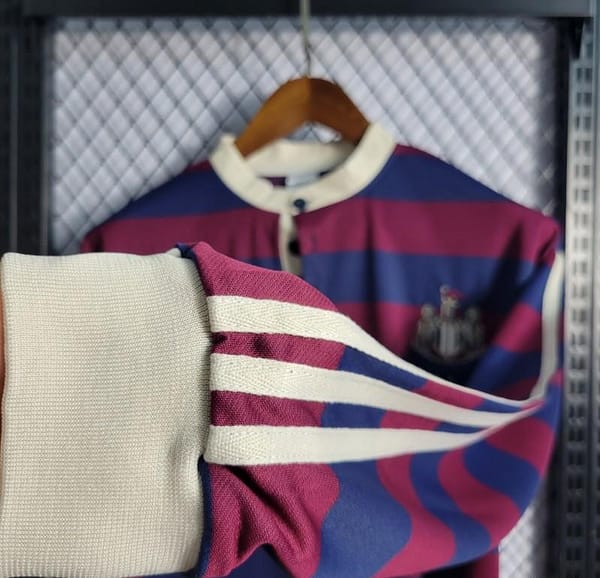 Retro1995-96 Long Sleeve Newcastle Away Soccer Jersey - Image 2