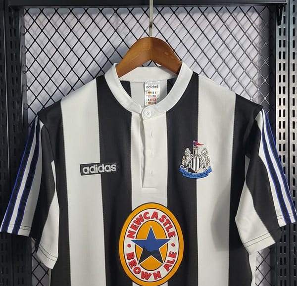 Retro 1997-99 Newcastle Home Soccer Jersey - Image 3