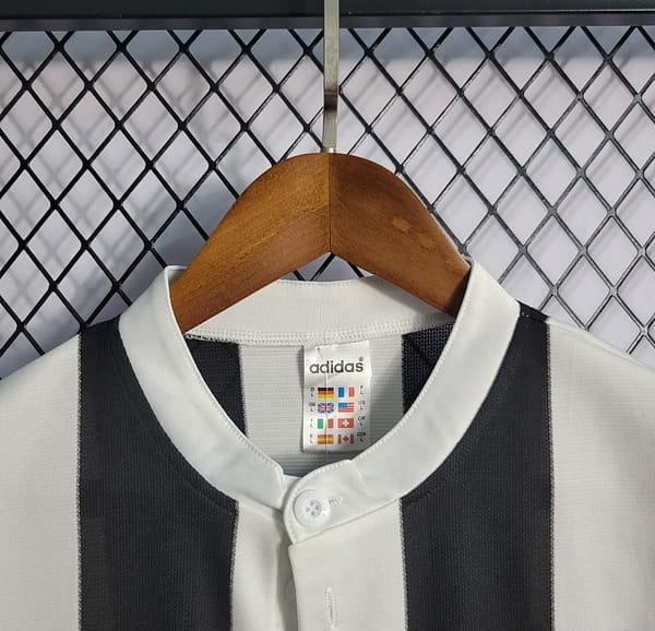 Retro 1997-99 Newcastle Home Soccer Jersey - Image 4