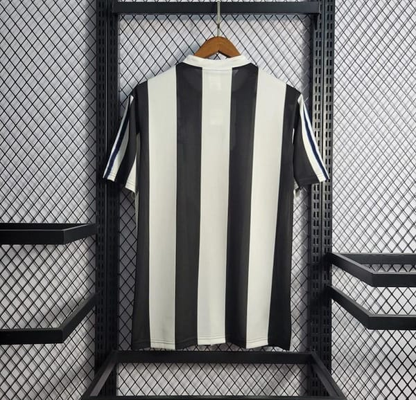Retro 1997-99 Newcastle Home Soccer Jersey - Image 7