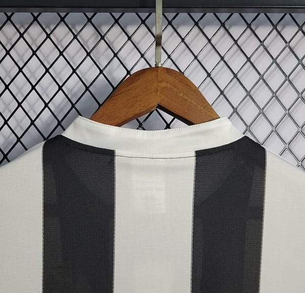 Retro 1997-99 Newcastle Home Soccer Jersey - Image 9