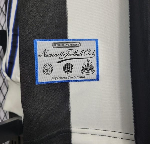 Retro 1995-97 Long Sleeve Newcastle Home Soccer Jersey - Image 2