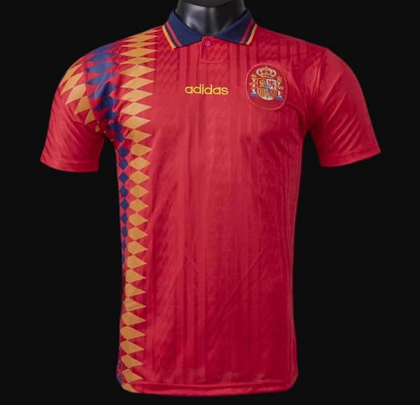 Retro 1994 Spain Home Soccer Jersey - Image 8