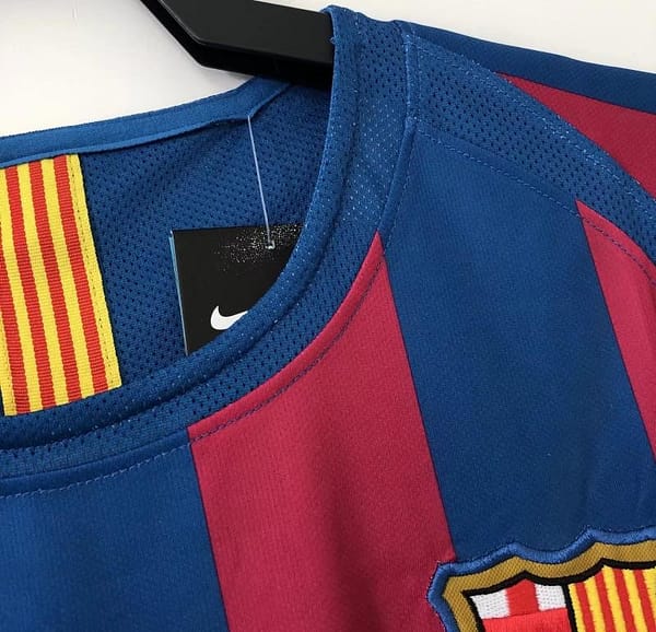 Retro 05/06 Barcelona Home League Version Soccer Jersey - Image 2