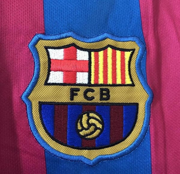 Retro 05/06 Barcelona Home League Version Soccer Jersey - Image 4