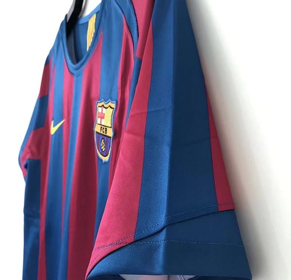 Retro 05/06 Barcelona Home League Version Soccer Jersey - Image 6