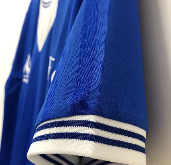 Retro 85/86 Everton Home Soccer Jersey - Image 7
