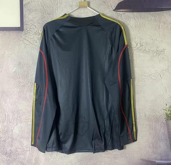 Retro 09/10 Liverpool Away Long Sleeve Jersey - Image 3