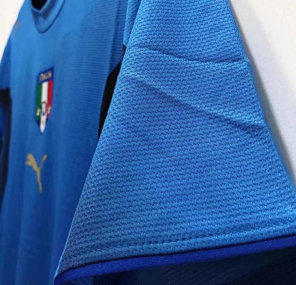 Retro 2006 Italy Home Soccer Jersey - Image 3
