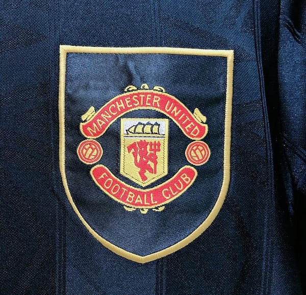Retro 93/94 Manchester United Away Soccer Jersey - Image 6