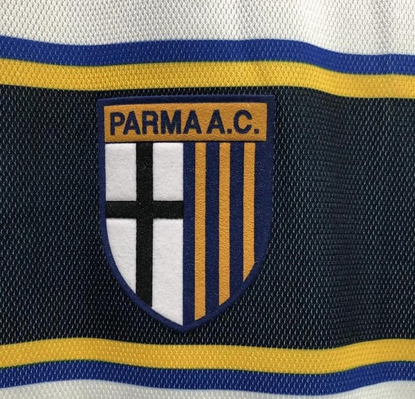 Retro 02/03 Parma Away Soccer Jersey - Image 3