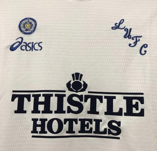 Retro 95/96 Leeds United Home Soccer Jersey - Image 2