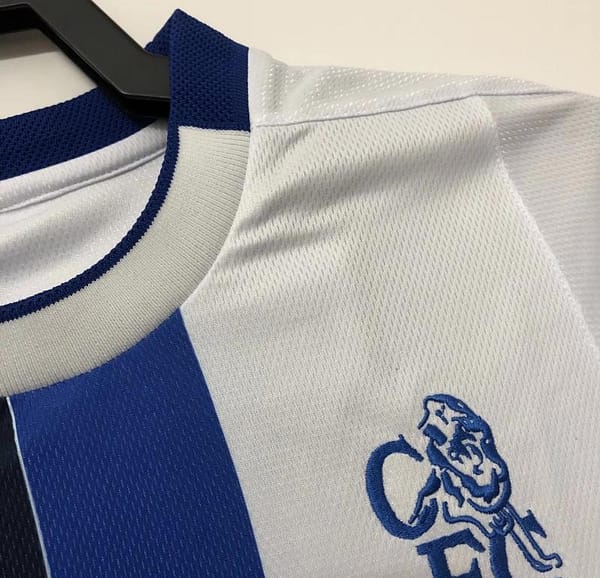 Retro 03/04 Chelsea Away Soccer Jersey - Image 4