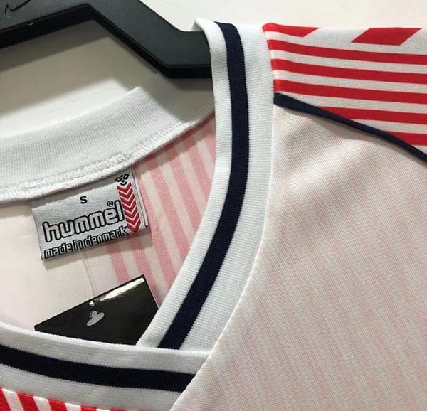 Retro 1986 Denmark Away Soccer Jersey - Image 6