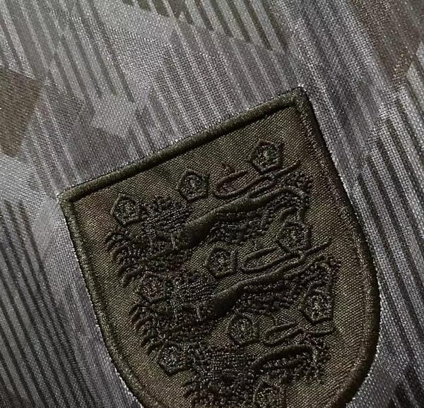 Retro 1990 England Away Black Soccer Jersey - Image 2