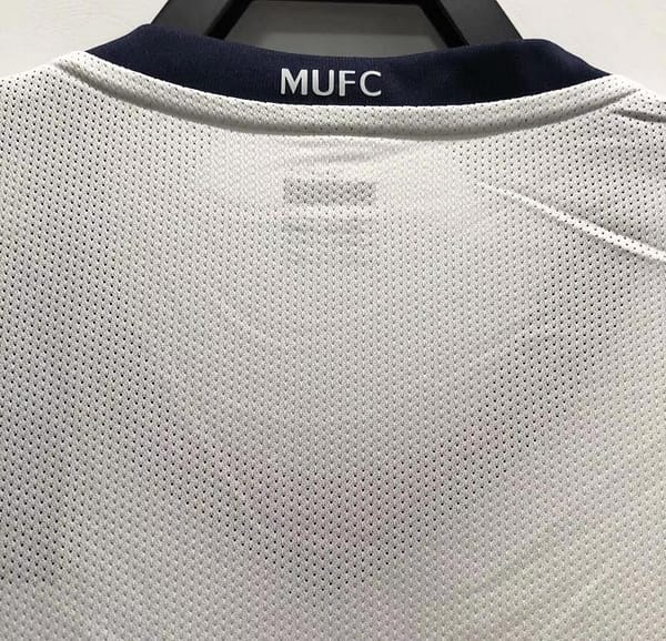 Retro 08/09 Manchester United Away Champions Version Soccer Jersey - Image 2