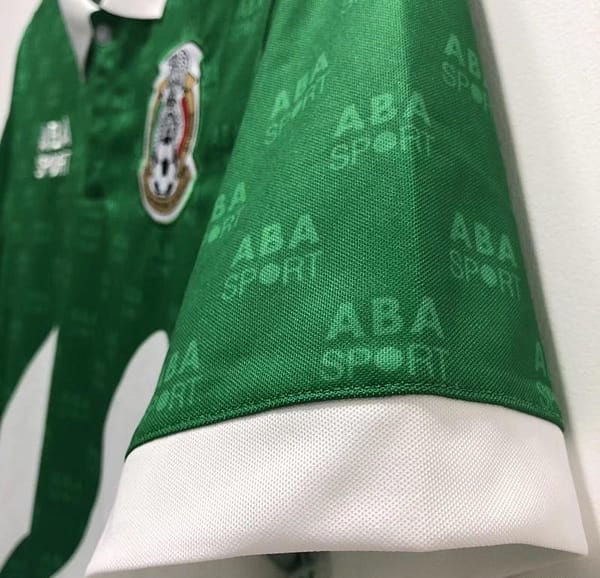 Retro 1995 Mexico Home Soccer Jersey - Image 2