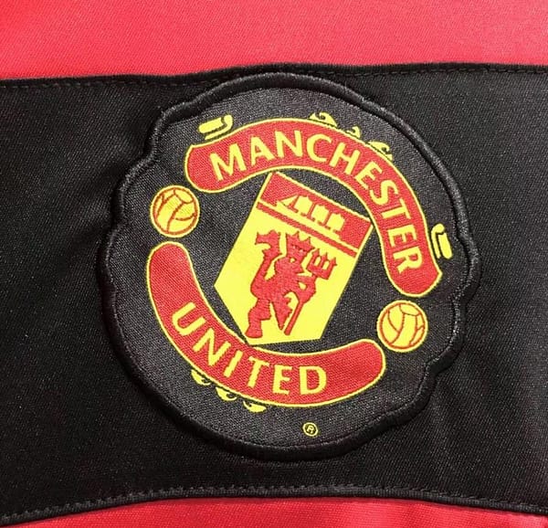 Retro 09/10 Long Sleeve Manchester United Home Soccer Jersey - Image 6