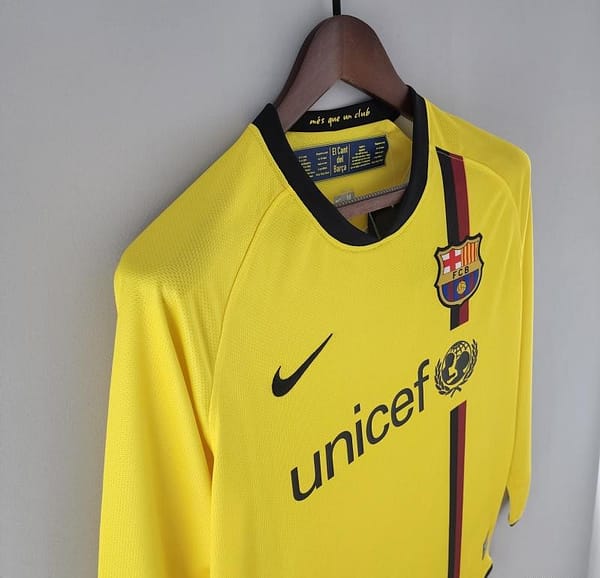 Retro 08/09 Long Sleeve Barcelona Away Soccer Jersey - Image 4