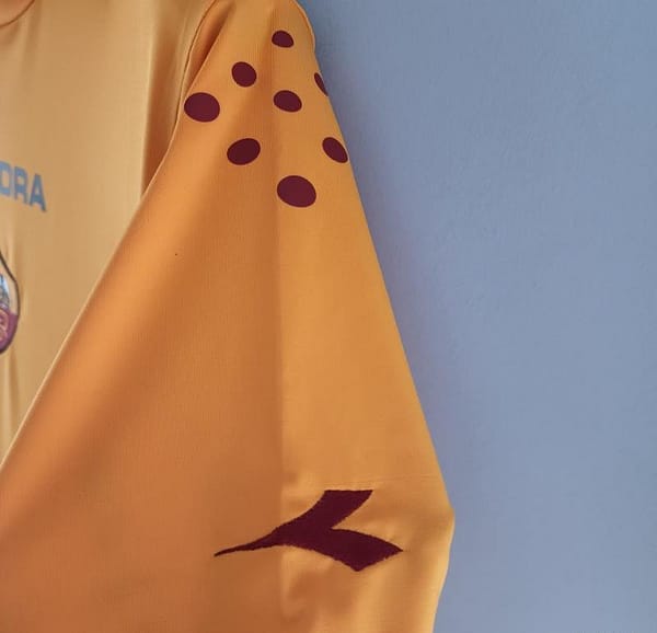 Retro 05/06 Roma Home Soccer Jersey - Image 5