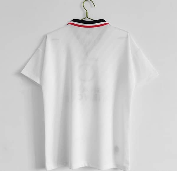 Retro 1996/97 Manchester United Away Soccer Jersey - Image 11