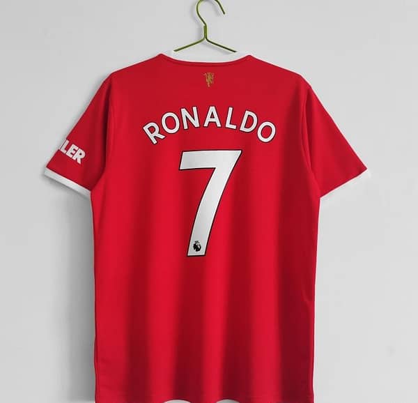 Retro 2021/22 Manchester United Home Soccer Jersey - Image 2