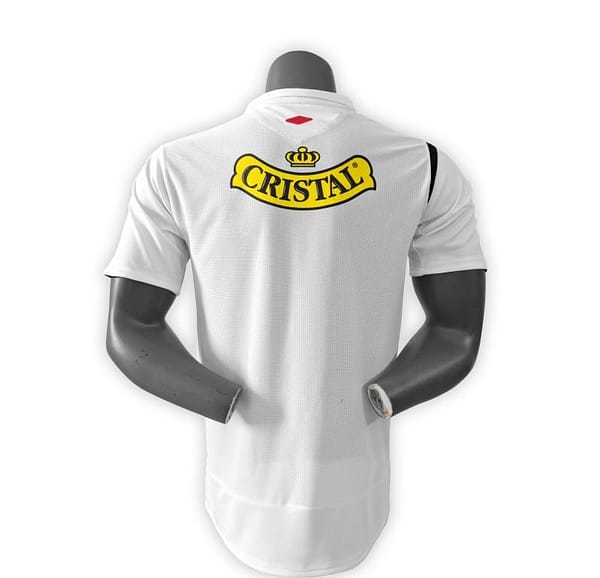 Retro 2006 COLO COLO Home Soccer Jersey - Image 10