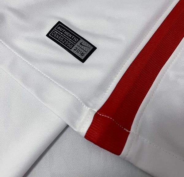 Retro 2016 USA Home Soccer Jersey - Image 7