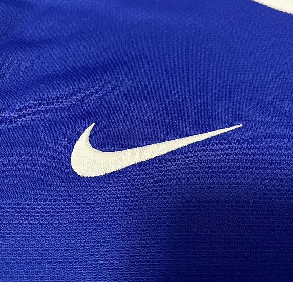 Retro 2006 Brazil Away Soccer Jersey - Image 5