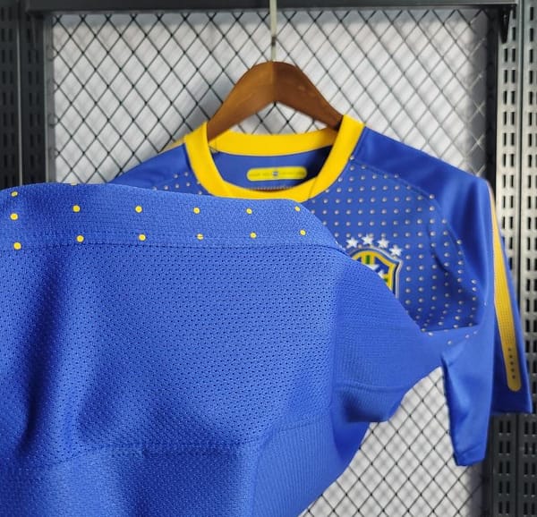 Retro 2010 Brazil Away Soccer Jersey - Image 7