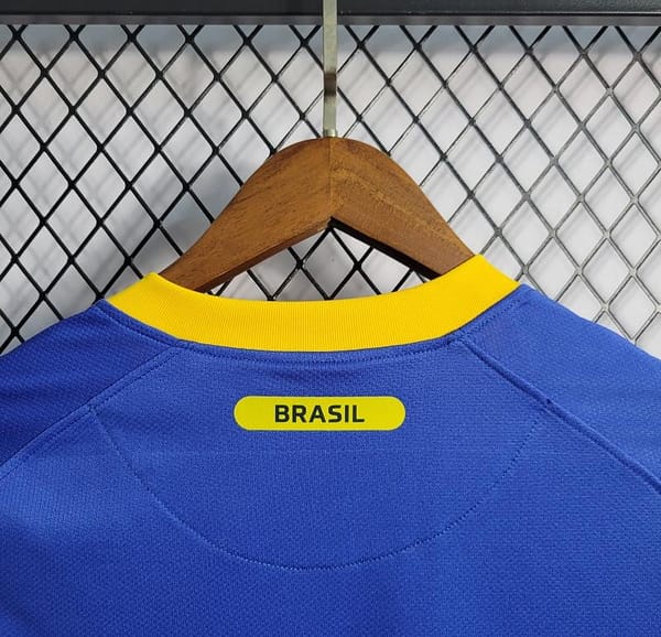 Retro 2010 Brazil Away Soccer Jersey - Image 8