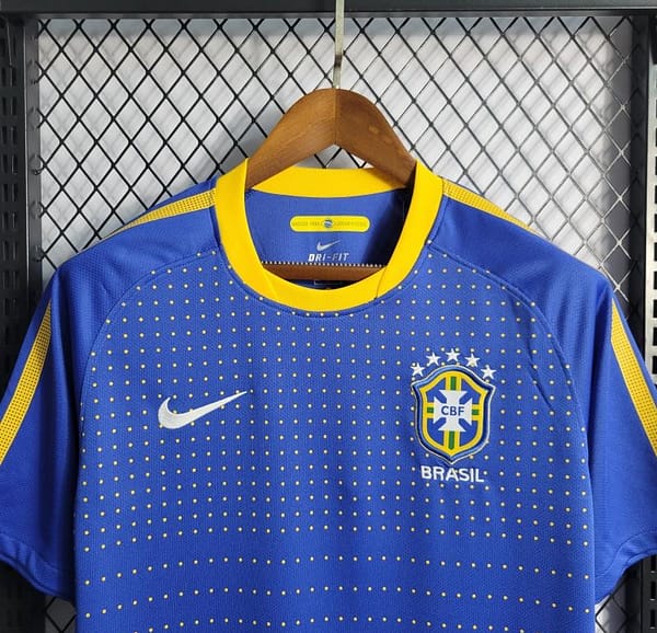 Retro 2010 Brazil Away Soccer Jersey - Image 12