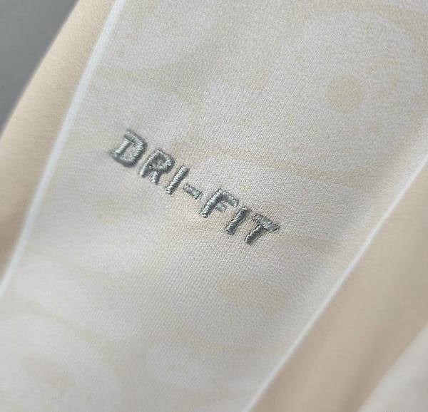 Retro 2010 Corinthians 100th Anniversary Beige Jersey - Image 4