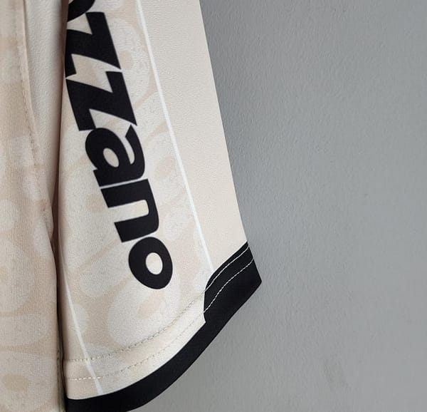 Retro 2010 Corinthians 100th Anniversary Beige Jersey - Image 10