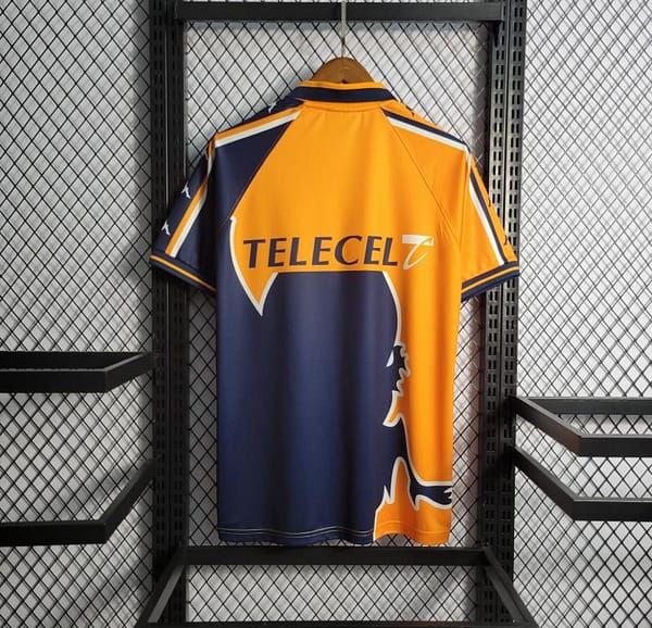 Retro 97-99 Porto Away Soccer Jersey - Image 6