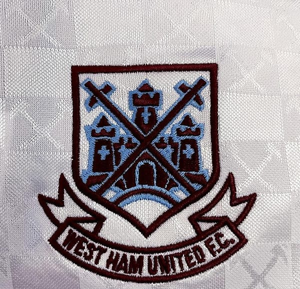 Retro 89/90 West Ham Away Soccer Jersey - Image 7