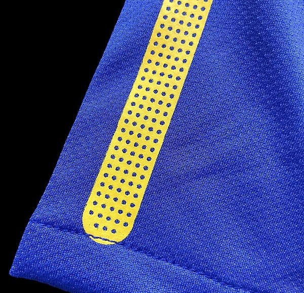 Retro 2010 Brazil Away Soccer Jersey - Image 8