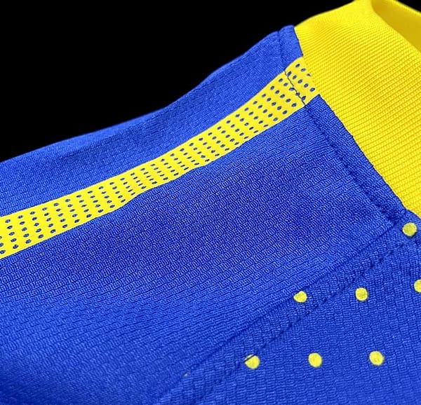 Retro 2010 Brazil Away Soccer Jersey - Image 9