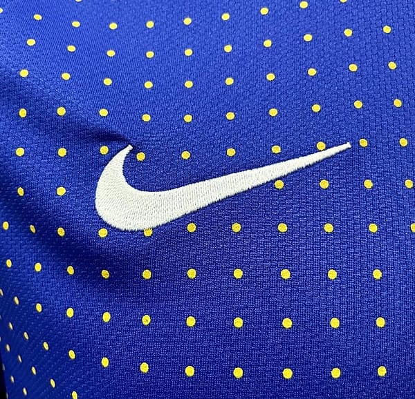 Retro 2010 Brazil Away Soccer Jersey - Image 10