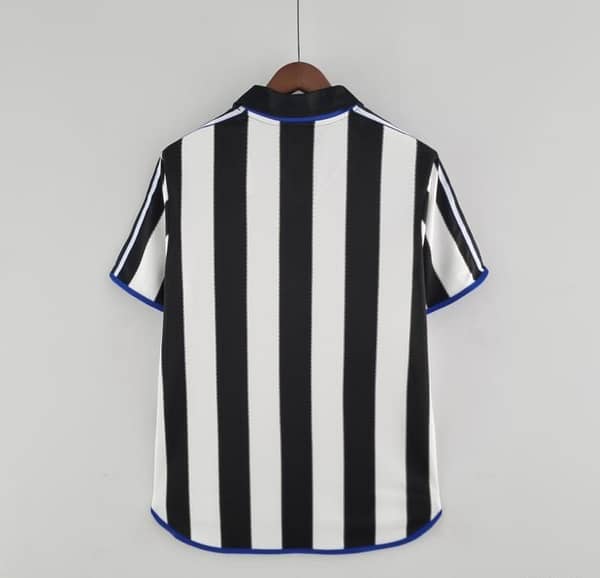 Retro 00/01 Newcastle United Home Soccer Jersey - Image 2