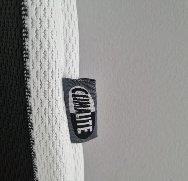 Retro 00/01 Newcastle United Home Soccer Jersey - Image 5